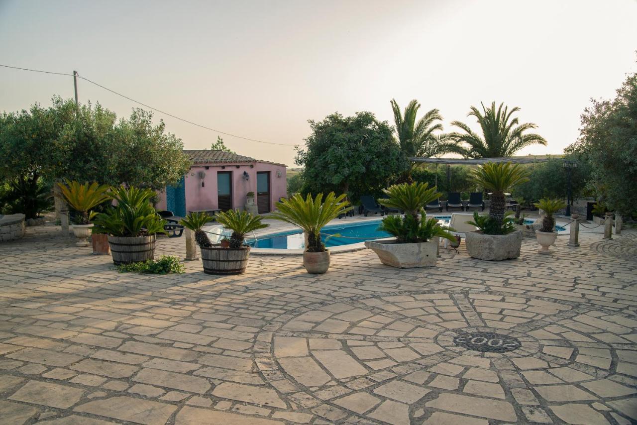 Dependance In Villa Con Piscina Ragusa Dış mekan fotoğraf